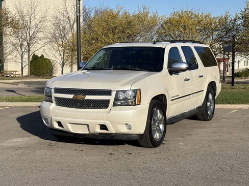 Used 2010 Chevrolet Suburban LTZ AWD/4WD image 3