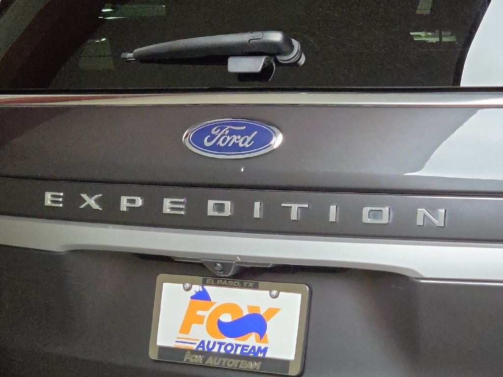 Used 2022 Ford Expedition XLT AWD/4WD image 10