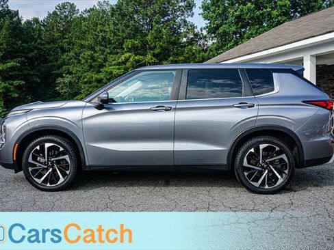 Used 2023 Mitsubishi Outlander SE AWD/4WD image 8