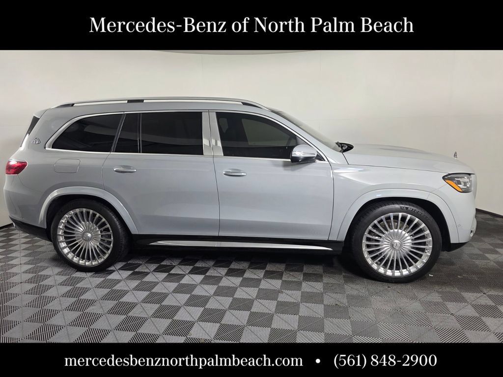 Certified 2025 Mercedes-Benz Maybach GLS 600 4MATIC image 7