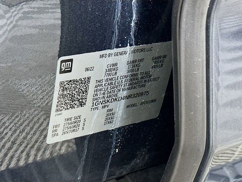 Used 2022 Chevrolet Suburban Z71 w/ Luxury Package image 27