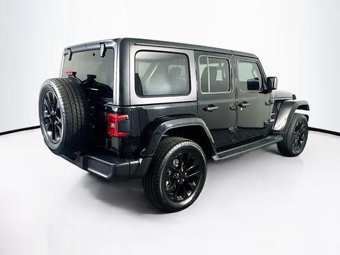 Used 2023 Jeep Wrangler Sahara w/ Cold Weather Group image 9