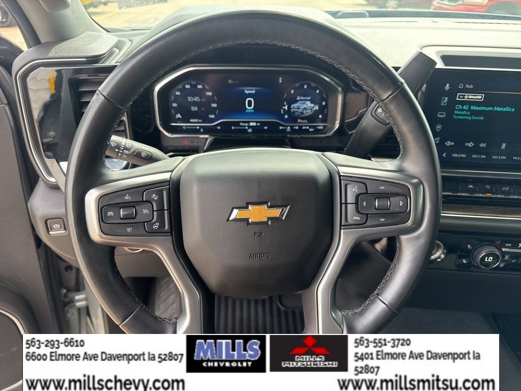 Used 2023 Chevrolet Silverado 1500 LT AWD/4WD image 13