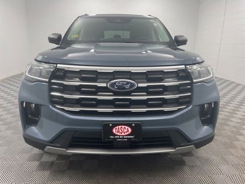 Used 2025 Ford Explorer Active w/ Active Comfort Package AWD/4WD image 3