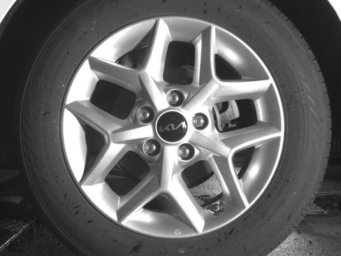 Used 2025 Kia Soul LX w/ LX Technology Package image 14