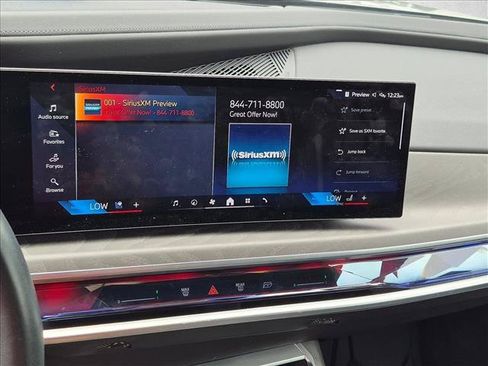 Used 2024 BMW i7 eDrive50 RWD image 9