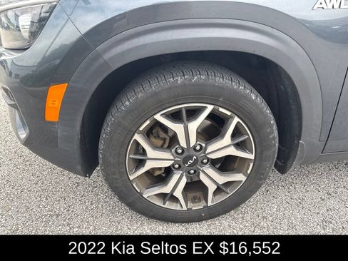 Used 2022 Kia Seltos EX AWD/4WD image 9