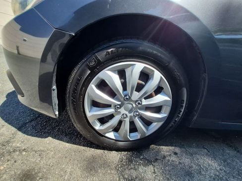 Used 2014 MAZDA MAZDA3 i SV FWD image 21
