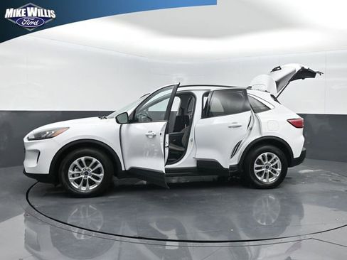Used 2021 Ford Escape SE w/ Cold Weather Package image 28