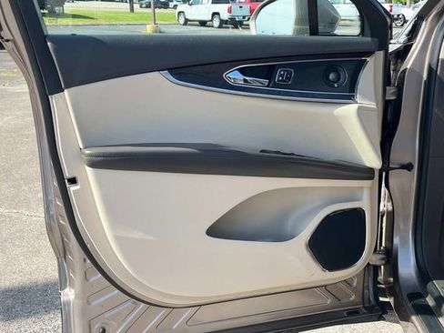 Used 2020 Lincoln Nautilus Reserve FWD image 30