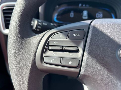 New 2026 Hyundai Venue SE FWD image 19