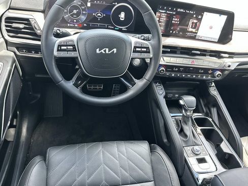 Used 2025 Kia Telluride SX Prestige X-Pro AWD/4WD image 18