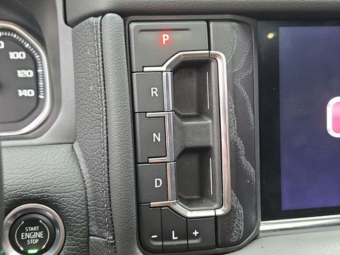 Used 2021 GMC Yukon Denali w/ Denali Ultimate Package image 16