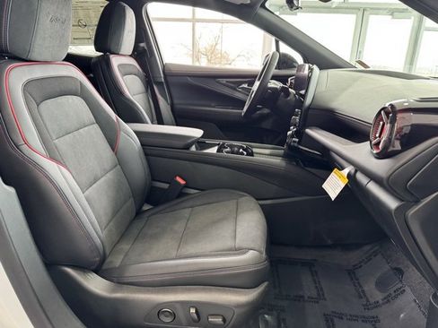 New 2025 Chevrolet Blazer EV RS image 22