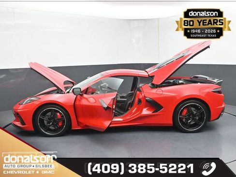 Used 2020 Chevrolet Corvette Stingray Premium Cpe w/ 3LT Preferred Equipment Group RWD image 29