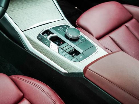 Used 2025 BMW 330i xDrive 330i xDrive image 19