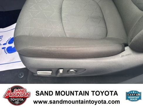 Used 2025 Toyota RAV4 XLE image 15