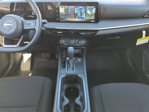 New 2026 Nissan Kicks S image 19