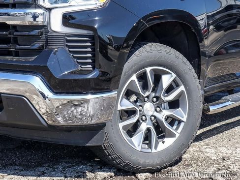 Used 2024 Chevrolet Silverado 1500 LT AWD/4WD image 5