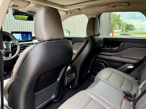 New 2025 Lincoln Corsair Grand Touring image 12