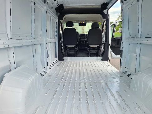 Used 2025 RAM ProMaster 2500 w/ Convenience Group FWD image 23