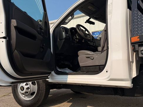Used 2017 Chevrolet Silverado 3500 W/T RWD image 14