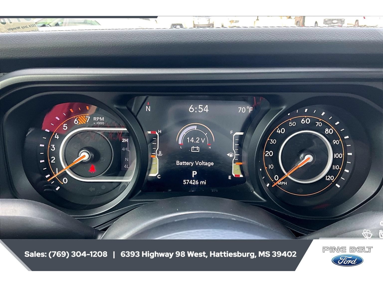 Used 2024 Jeep Wrangler Unlimited Rubicon AWD/4WD image 14