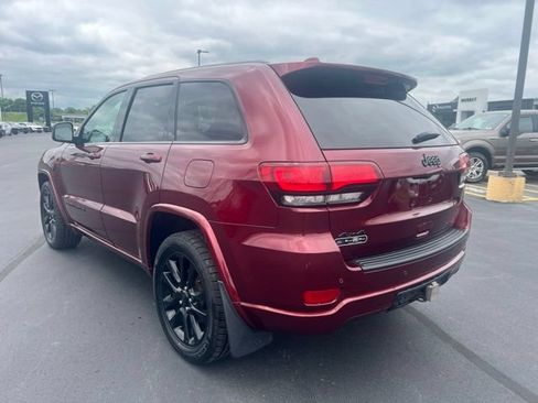 Used 2020 Jeep Grand Cherokee Altitude AWD/4WD image 5