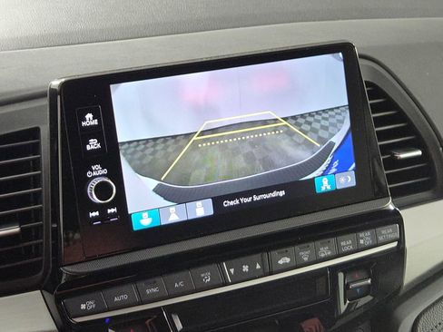 New 2026 Honda Odyssey Touring image 3