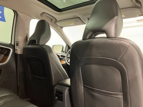 Used 2017 Volvo XC60 T6 Inscription w/ Protection Package AWD/4WD image 34