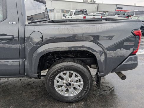 Certified 2024 Toyota Tacoma SR5 image 4