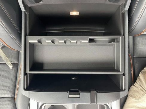 New 2025 Ford F350 Lariat w/ Lariat Ultimate Package image 40