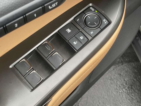 Used 2022 Lexus NX 350 AWD image 18