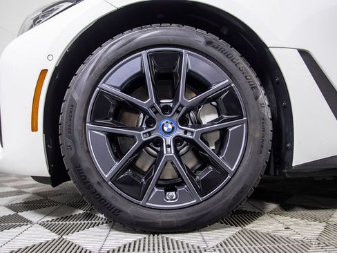 Used 2023 BMW i4 eDrive35 w/ Premium Package RWD image 39
