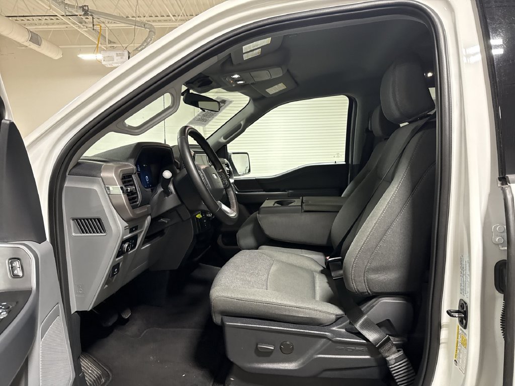 Used 2025 Ford F150 XLT w/ Equipment Group 301A Standard AWD/4WD image 19