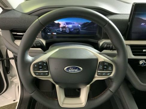 New 2026 Ford Explorer Active w/ Active Comfort Package AWD/4WD image 16