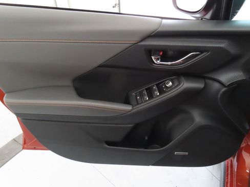 Certified 2025 Subaru Crosstrek 2.5i Limited w/ Crosstrek Mirror Package image 12