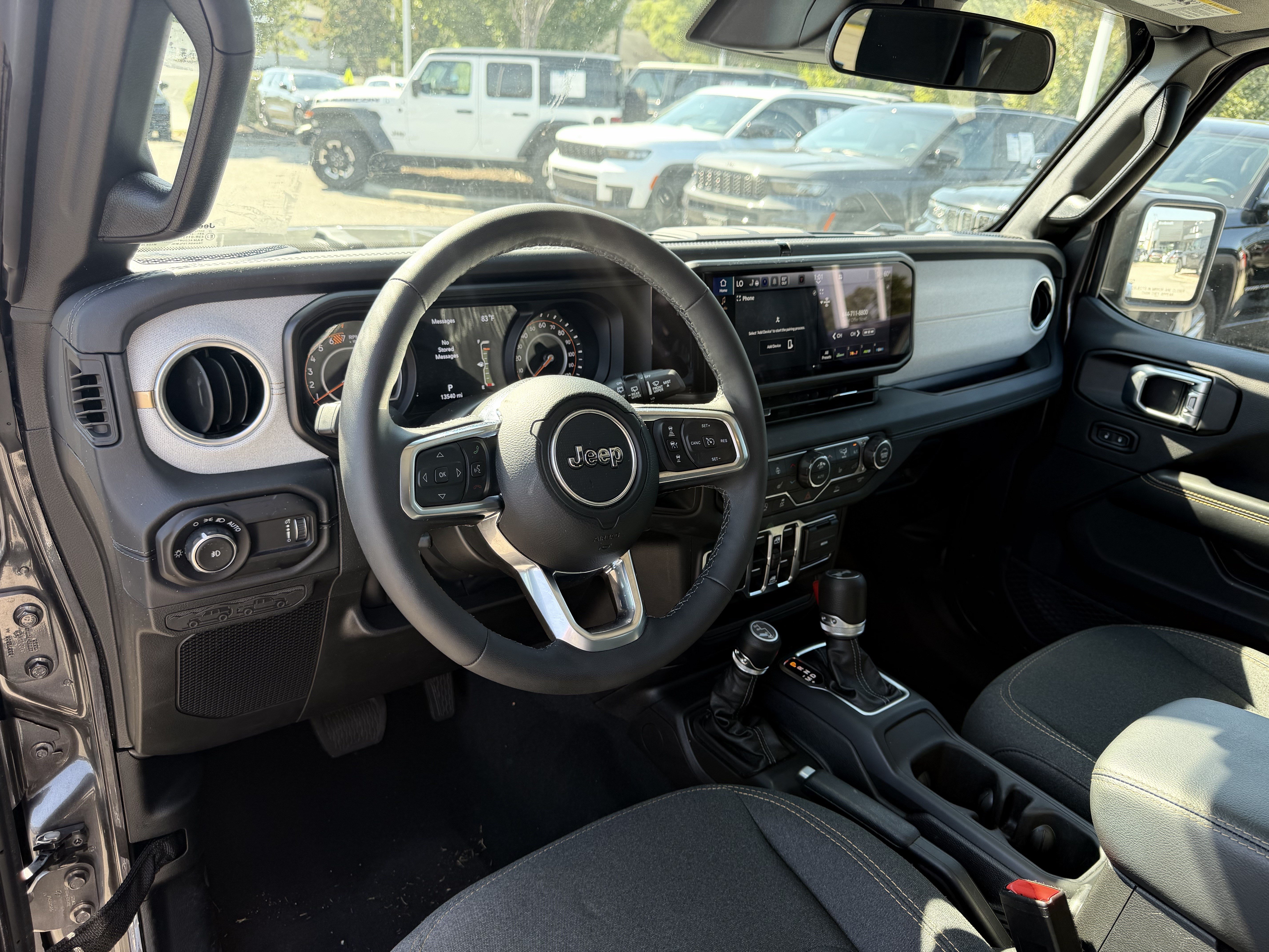 Used 2026 Jeep Wrangler Unlimited Sahara AWD/4WD image 11