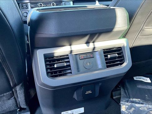 New 2026 Ford F250 Lariat w/ Black Appearance Package AWD/4WD image 20