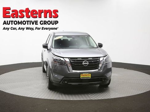 Used 2023 Nissan Pathfinder S AWD/4WD image 69