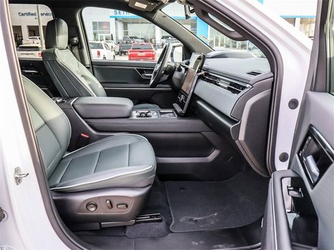 Used 2026 GMC Sierra EV AT4 image 15