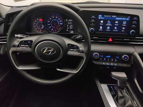 Used 2021 Hyundai Elantra SEL FWD image 22