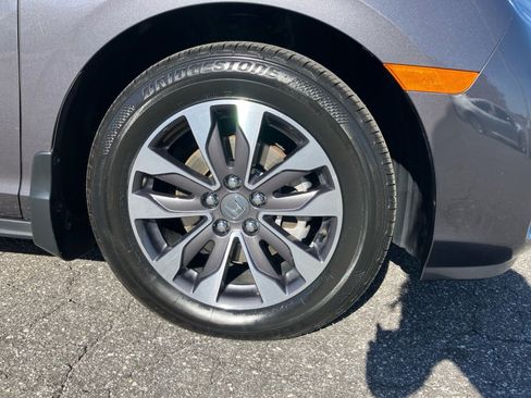 Certified 2024 Honda Odyssey EX-L image 25