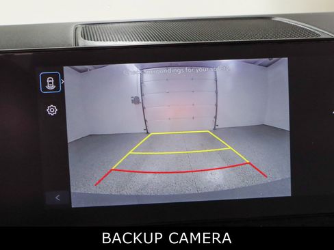 Used 2025 Hyundai Santa Fe SEL FWD image 18
