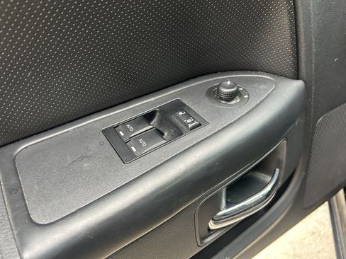 Used 2011 Dodge Challenger R/T image 10