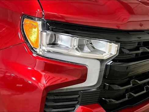 Used 2023 Chevrolet Silverado 1500 LT Trail Boss w/ LPO, Dark Essentials Package image 4