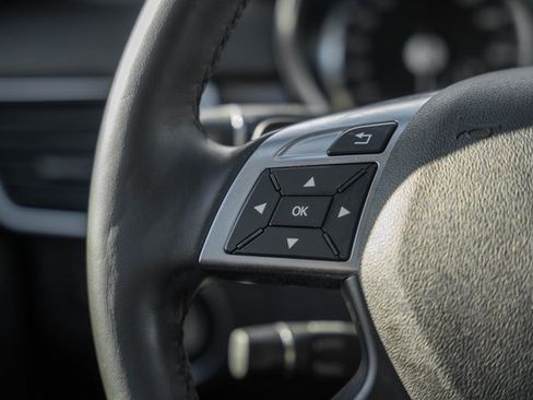 Used 2015 Mercedes-Benz ML 350 4MATIC image 29