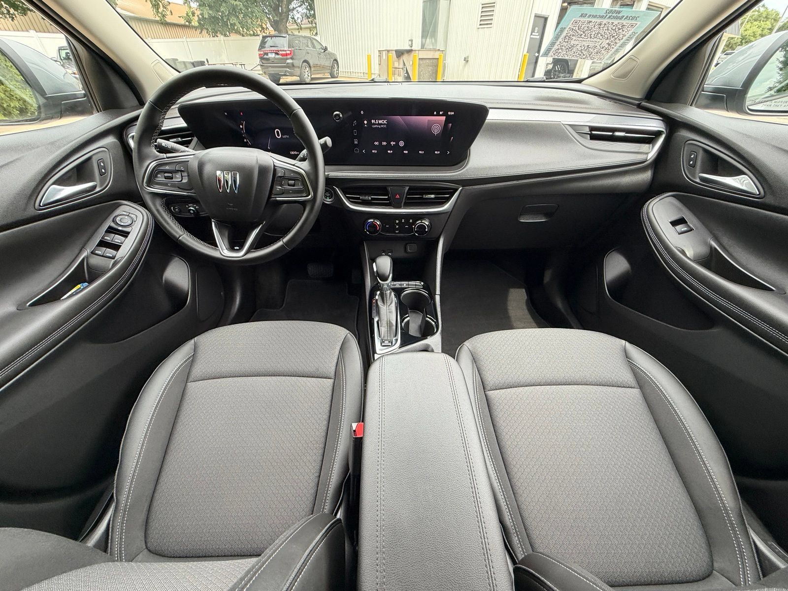 Used 2024 Buick Encore GX Preferred AWD/4WD image 20