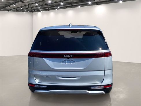 Certified 2022 Kia Carnival LX FWD image 7