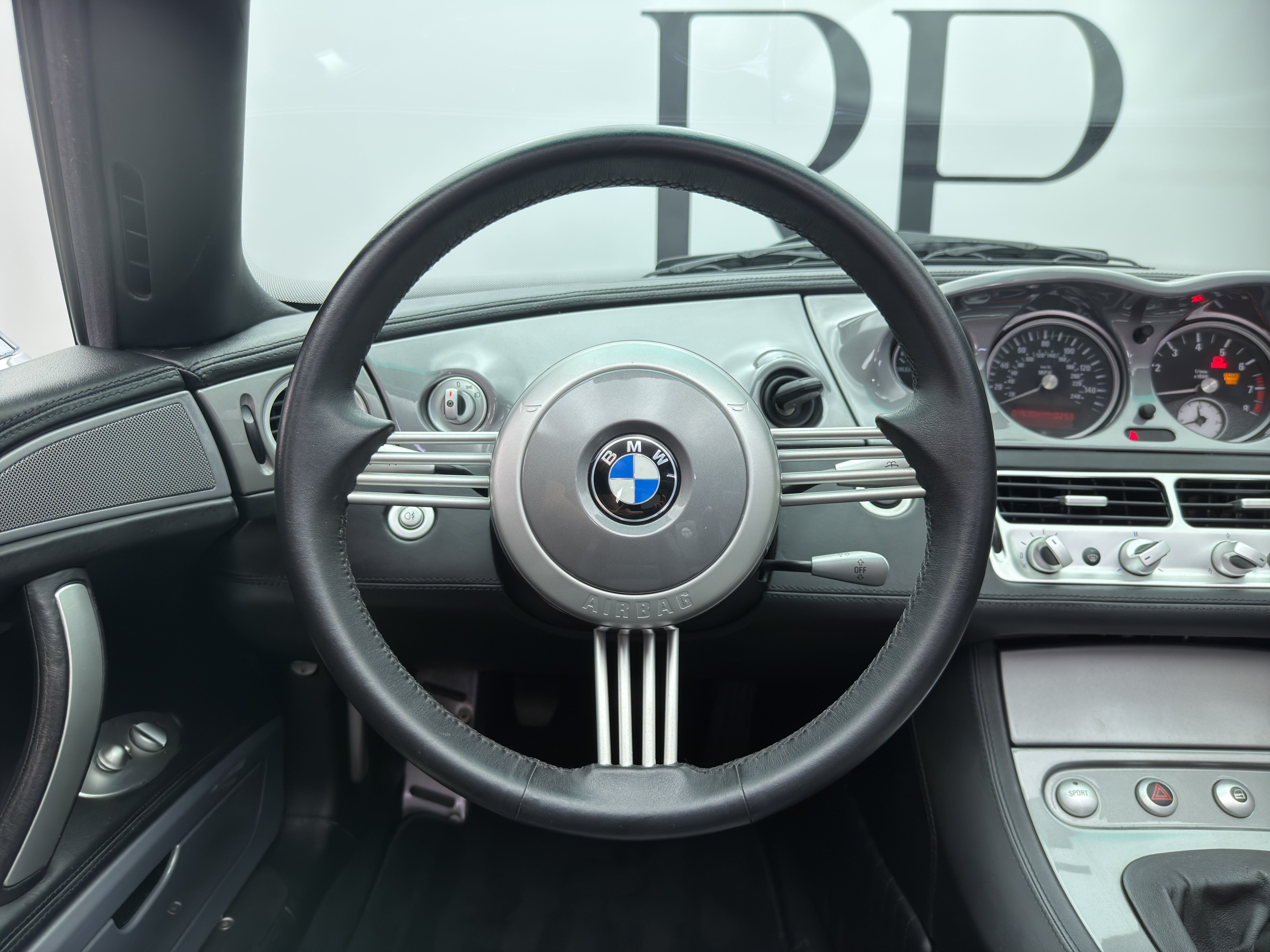 Used 2000 BMW Z8 RWD image 27
